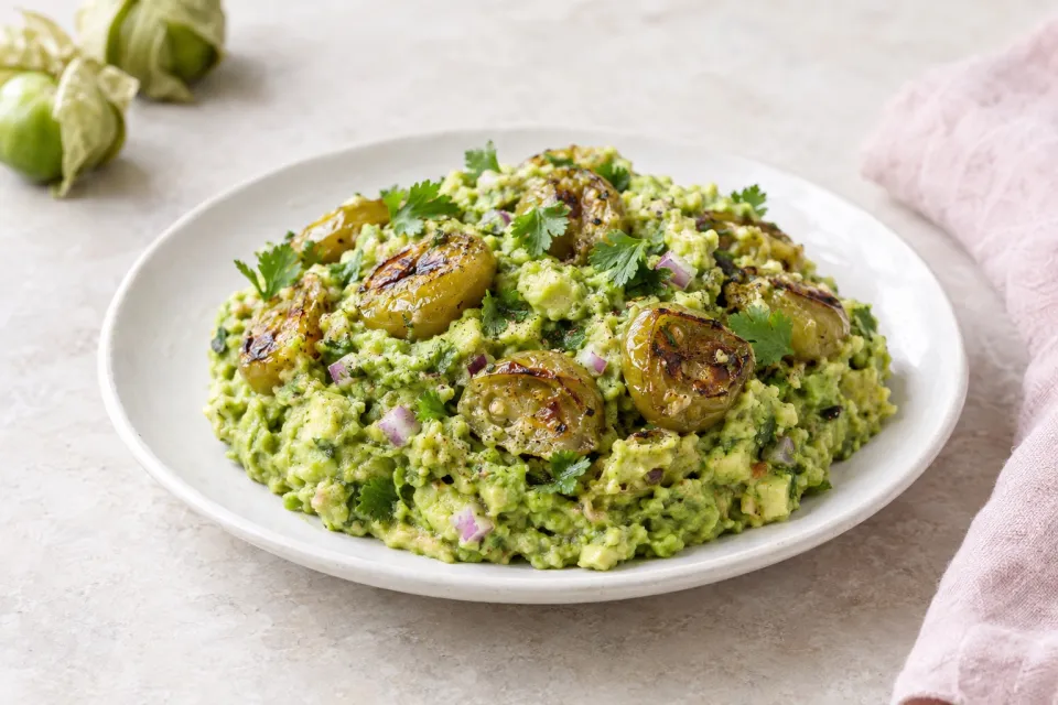 Guacamole with Roasted Tomatillos