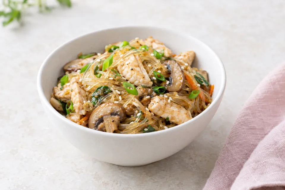 Glass Noodles with Chicken and Mushrooms