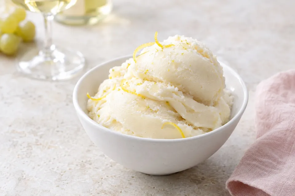 White Wine Frozen Yogurt