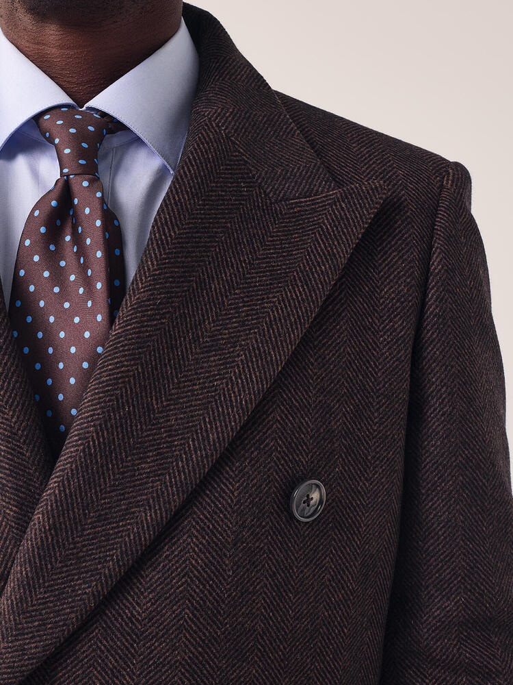Manteau brun foncé à chevrons en laine et cachemire