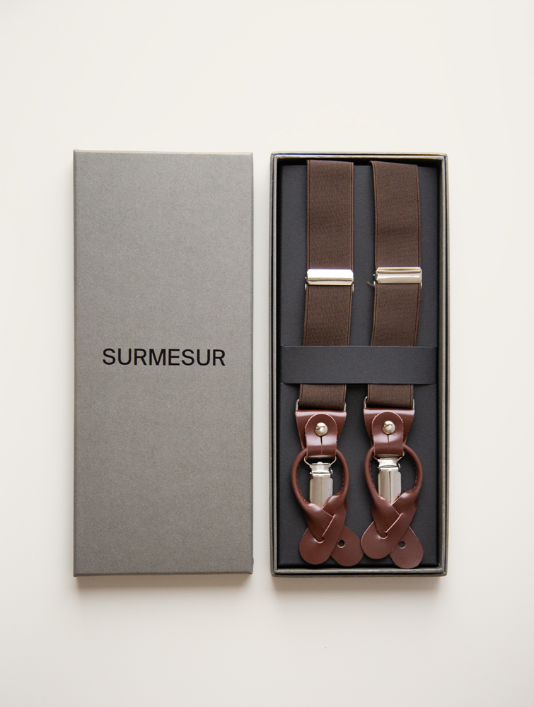 Bretelles brunes