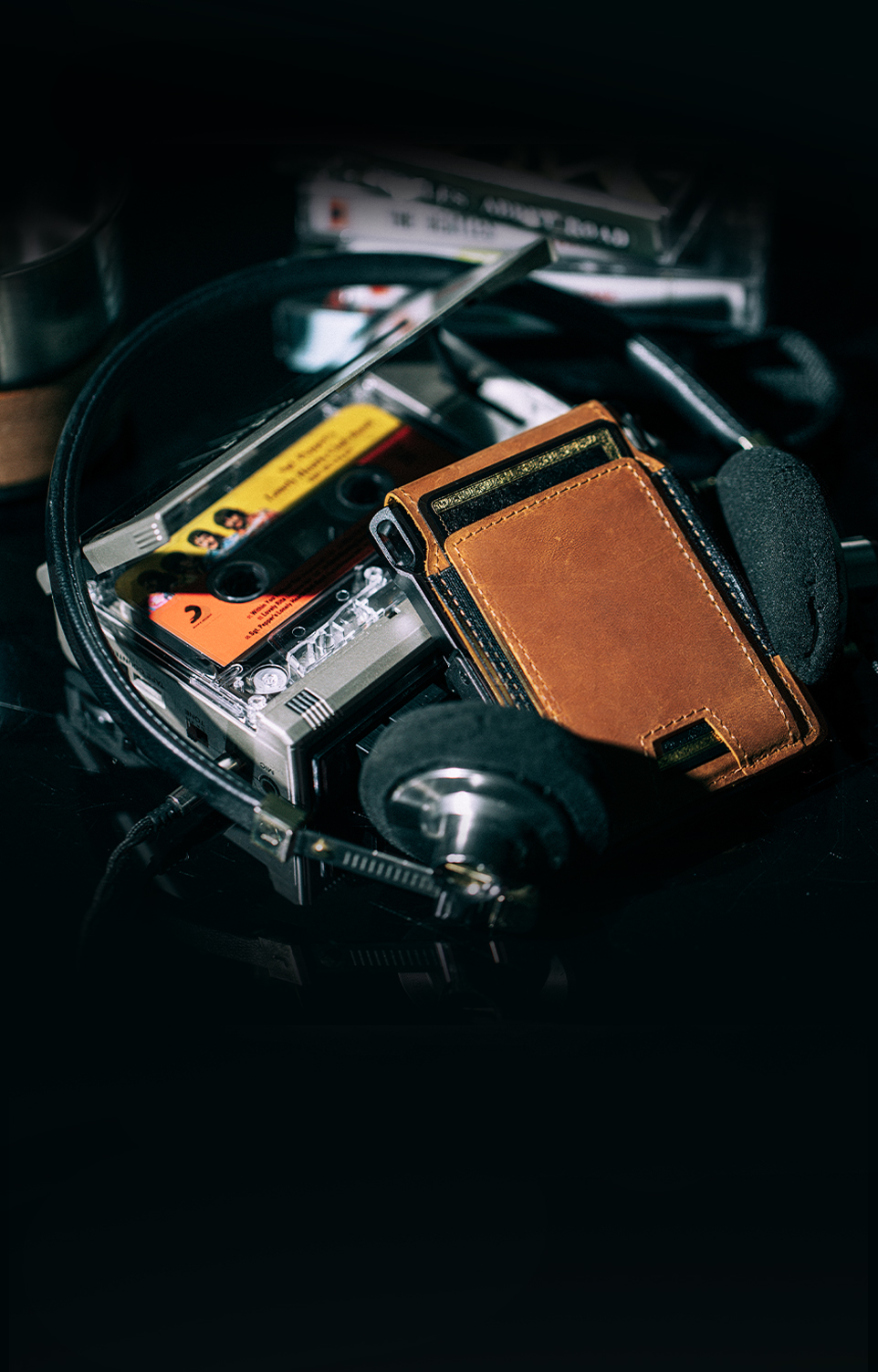 LORZOR leather wallet and everyday carry essentials
