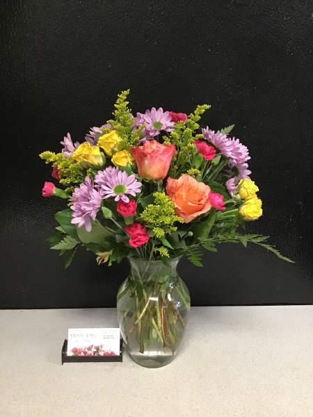 A 4 Star Customer Reviewed Flower Arrangement Designed by Expressions In Bloom in Corvallis, OR