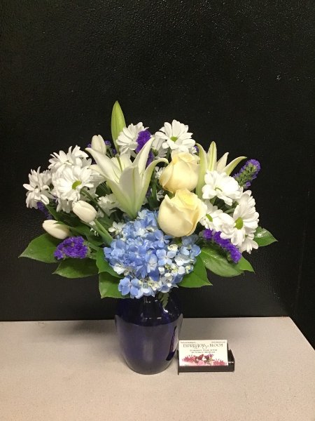 A 5 Star Customer Reviewed Flower Arrangement Designed by Expressions In Bloom in Corvallis, OR