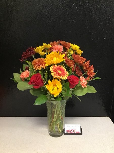 A 5 Star Customer Reviewed Flower Arrangement Designed by Expressions In Bloom in Corvallis, OR A 5 Star Customer Reviewed Flower Arrangement Designed by Expressions In Bloom in Corvallis, OR