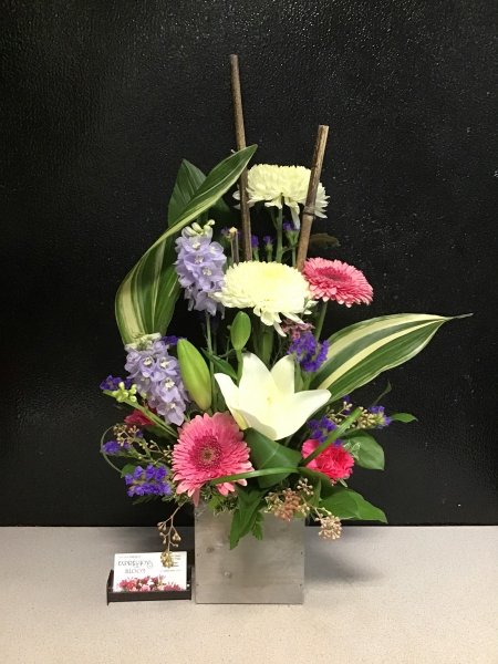 A 5 Star Customer Reviewed Flower Arrangement Designed by Expressions In Bloom in Corvallis, OR A 5 Star Customer Reviewed Flower Arrangement Designed by Expressions In Bloom in Corvallis, OR