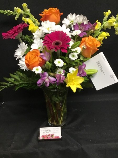 A 5 Star Customer Reviewed Flower Arrangement Designed by Expressions In Bloom in Corvallis, OR
