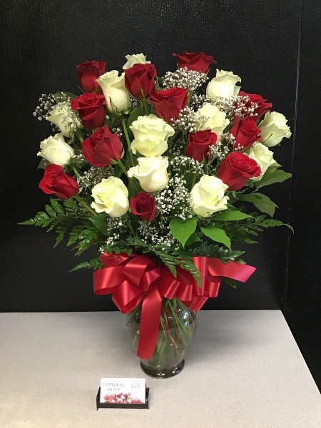 A 5 Star Customer Reviewed Flower Arrangement Designed by Expressions In Bloom in Corvallis, OR