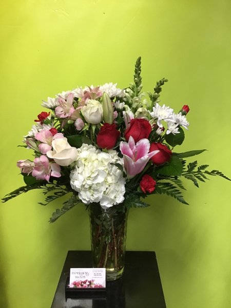 A 5 Star Customer Reviewed Flower Arrangement Designed by Expressions In Bloom in Corvallis, OR