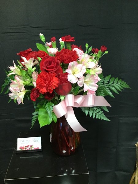 A 5 Star Customer Reviewed Flower Arrangement Designed by Expressions In Bloom in Corvallis, OR