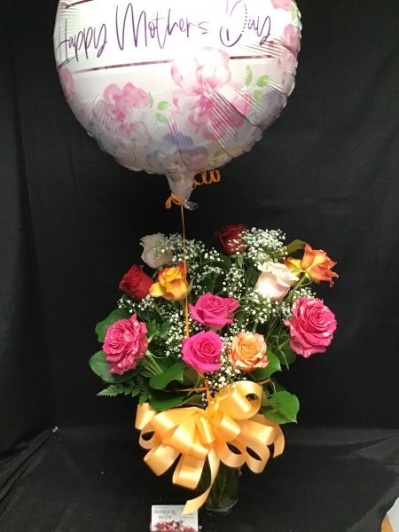 A 5 Star Customer Reviewed Flower Arrangement Designed by Expressions In Bloom in Corvallis, OR