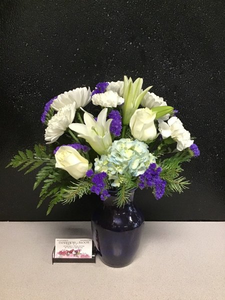 A 5 Star Customer Reviewed Flower Arrangement Designed by Expressions In Bloom in Corvallis, OR