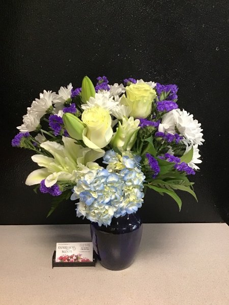 A 5 Star Customer Reviewed Flower Arrangement Designed by Expressions In Bloom in Corvallis, OR