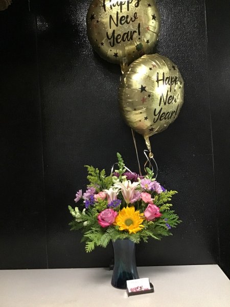 A 5 Star Customer Reviewed Flower Arrangement Designed by Expressions In Bloom in Corvallis, OR