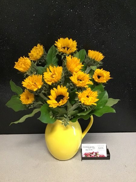 A 5 Star Customer Reviewed Flower Arrangement Designed by Expressions In Bloom in Corvallis, OR