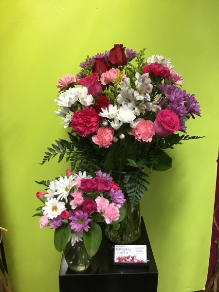 A 5 Star Customer Reviewed Flower Arrangement Designed by Expressions In Bloom in Corvallis, OR