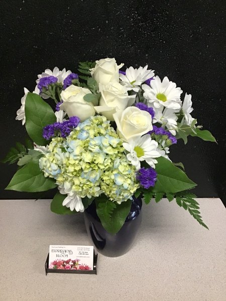 A 5 Star Customer Reviewed Flower Arrangement Designed by Expressions In Bloom in Corvallis, OR