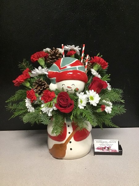 A 4 Star Customer Reviewed Flower Arrangement Designed by Expressions In Bloom in Corvallis, OR