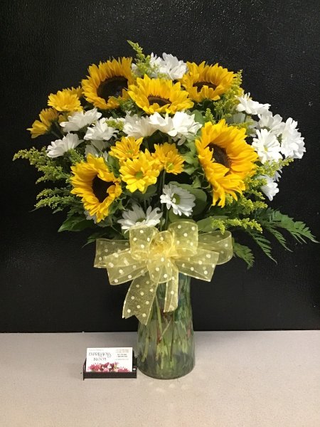 A 5 Star Customer Reviewed Flower Arrangement Designed by Expressions In Bloom in Corvallis, OR