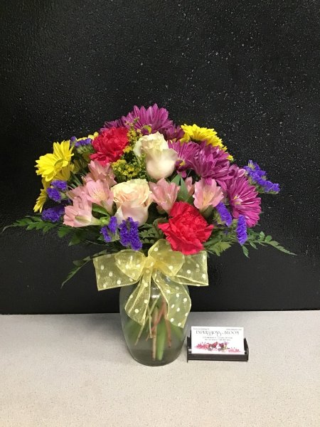 A 5 Star Customer Reviewed Flower Arrangement Designed by Expressions In Bloom in Corvallis, OR A 5 Star Customer Reviewed Flower Arrangement Designed by Expressions In Bloom in Corvallis, OR