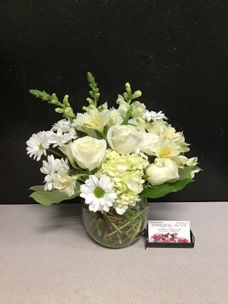 A 5 Star Customer Reviewed Flower Arrangement Designed by Expressions In Bloom in Corvallis, OR A 5 Star Customer Reviewed Flower Arrangement Designed by Expressions In Bloom in Corvallis, OR