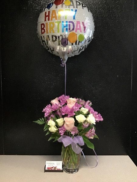 A 5 Star Customer Reviewed Flower Arrangement Designed by Expressions In Bloom in Corvallis, OR A 5 Star Customer Reviewed Flower Arrangement Designed by Expressions In Bloom in Corvallis, OR