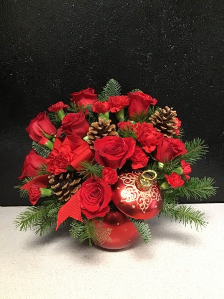 A 4 Star Customer Reviewed Flower Arrangement Designed by Expressions In Bloom in Corvallis, OR