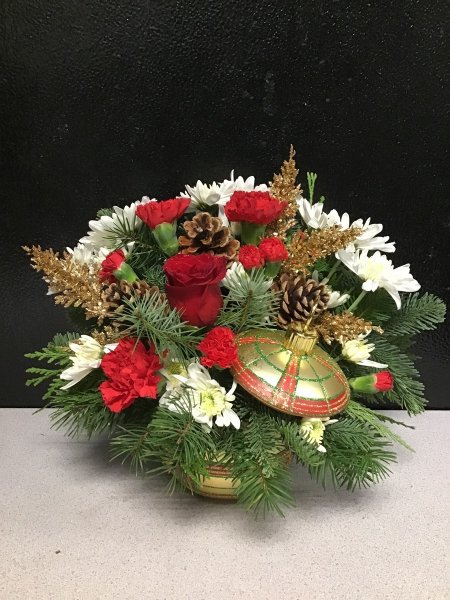 A 5 Star Customer Reviewed Flower Arrangement Designed by Expressions In Bloom in Corvallis, OR
