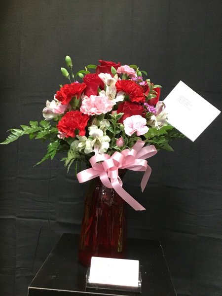 A 5 Star Customer Reviewed Flower Arrangement Designed by Expressions In Bloom in Corvallis, OR