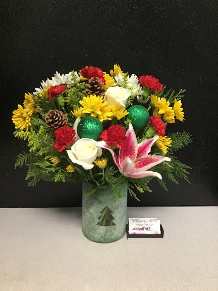 A 5 Star Customer Reviewed Flower Arrangement Designed by Expressions In Bloom in Corvallis, OR