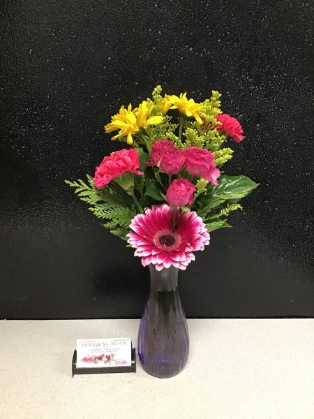 A 5 Star Customer Reviewed Flower Arrangement Designed by Expressions In Bloom in Corvallis, OR