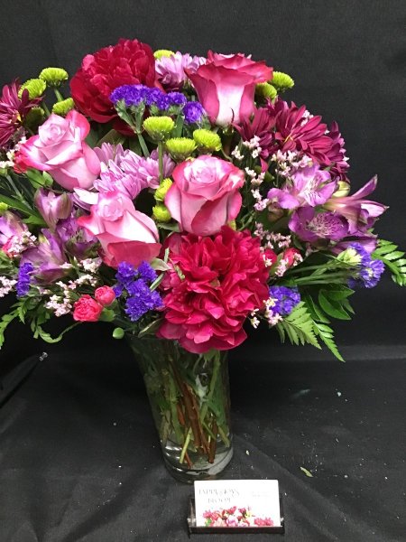 A 5 Star Customer Reviewed Flower Arrangement Designed by Expressions In Bloom in Corvallis, OR