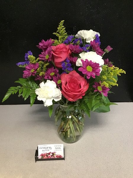 A 5 Star Customer Reviewed Flower Arrangement Designed by Expressions In Bloom in Corvallis, OR A 5 Star Customer Reviewed Flower Arrangement Designed by Expressions In Bloom in Corvallis, OR