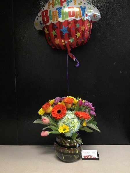 A 5 Star Customer Reviewed Flower Arrangement Designed by Expressions In Bloom in Corvallis, OR