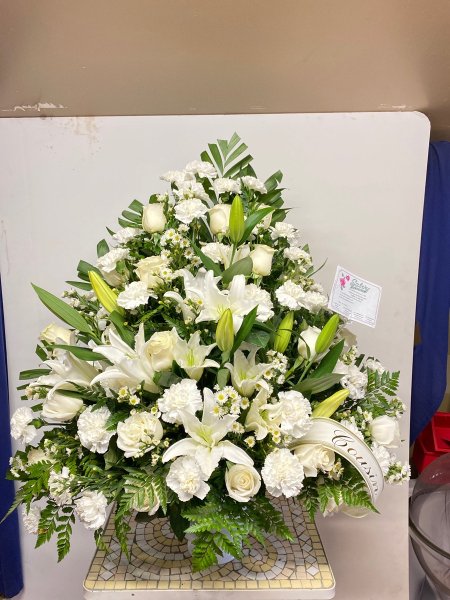 A 5 Star Customer Reviewed Flower Arrangement Designed by Salvy the Florist in Lynn, MA A 5 Star Customer Reviewed Flower Arrangement Designed by Salvy the Florist in Lynn, MA