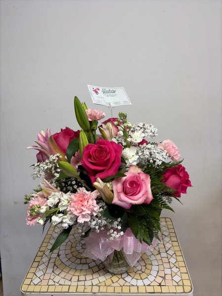 A 5 Star Customer Reviewed Flower Arrangement Designed by Salvy the Florist in Lynn, MA A 5 Star Customer Reviewed Flower Arrangement Designed by Salvy the Florist in Lynn, MA