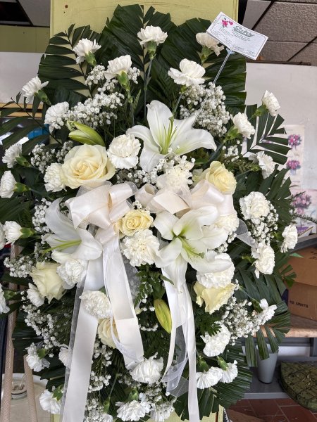 A 5 Star Customer Reviewed Flower Arrangement Designed by Salvy the Florist in Lynn, MA A 5 Star Customer Reviewed Flower Arrangement Designed by Salvy the Florist in Lynn, MA