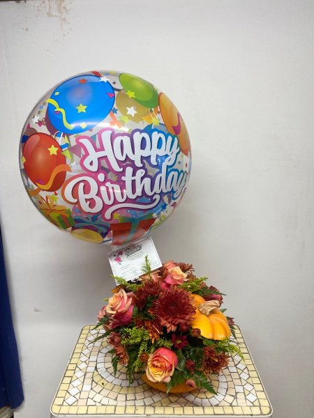 A 4 Star Customer Reviewed Flower Arrangement Designed by Salvy the Florist in Lynn, MA A 4 Star Customer Reviewed Flower Arrangement Designed by Salvy the Florist in Lynn, MA