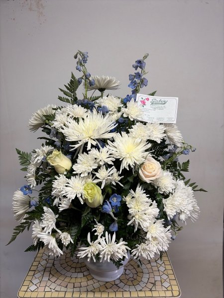 A 5 Star Customer Reviewed Flower Arrangement Designed by Salvy the Florist in Lynn, MA
