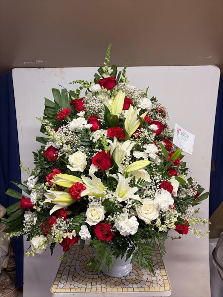 A 5 Star Customer Reviewed Flower Arrangement Designed by Salvy the Florist in Lynn, MA
