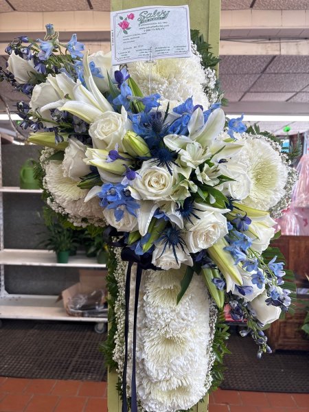 A 5 Star Customer Reviewed Flower Arrangement Designed by Salvy the Florist in Lynn, MA