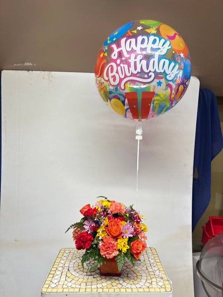 A 5 Star Customer Reviewed Flower Arrangement Designed by Salvy the Florist in Lynn, MA A 5 Star Customer Reviewed Flower Arrangement Designed by Salvy the Florist in Lynn, MA