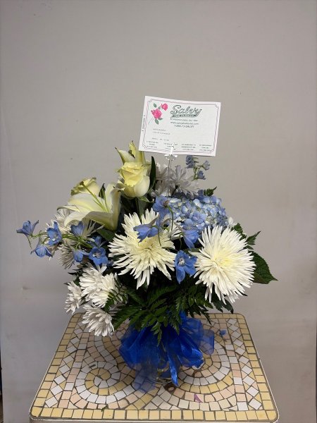 A 5 Star Customer Reviewed Flower Arrangement Designed by Salvy the Florist in Lynn, MA A 5 Star Customer Reviewed Flower Arrangement Designed by Salvy the Florist in Lynn, MA