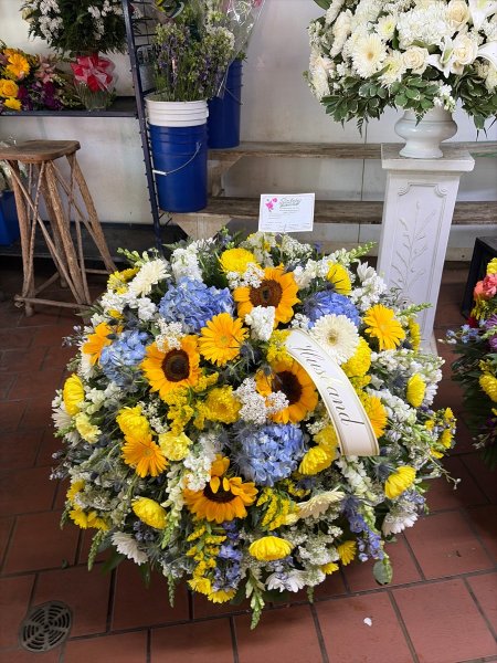A 5 Star Customer Reviewed Flower Arrangement Designed by Salvy the Florist in Lynn, MA