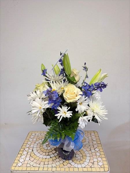 A 4 Star Customer Reviewed Flower Arrangement Designed by Salvy the Florist in Lynn, MA A 4 Star Customer Reviewed Flower Arrangement Designed by Salvy the Florist in Lynn, MA