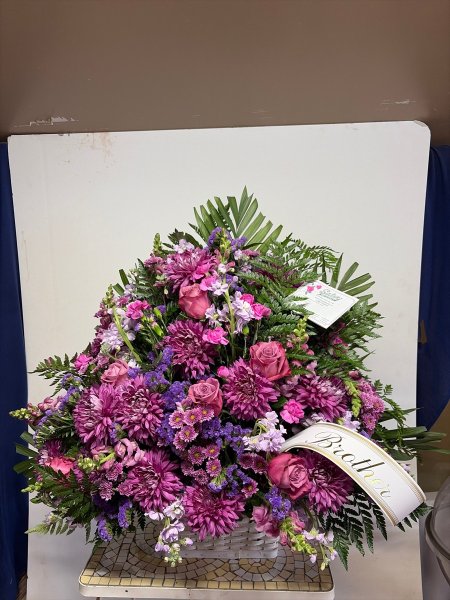 A 5 Star Customer Reviewed Flower Arrangement Designed by Salvy the Florist in Lynn, MA A 5 Star Customer Reviewed Flower Arrangement Designed by Salvy the Florist in Lynn, MA