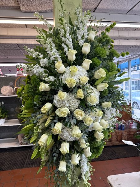 A 5 Star Customer Reviewed Flower Arrangement Designed by Salvy the Florist in Lynn, MA A 5 Star Customer Reviewed Flower Arrangement Designed by Salvy the Florist in Lynn, MA
