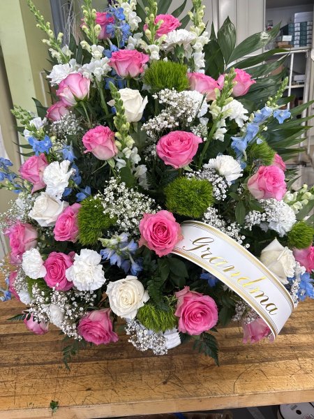 A 5 Star Customer Reviewed Flower Arrangement Designed by Salvy the Florist in Lynn, MA A 5 Star Customer Reviewed Flower Arrangement Designed by Salvy the Florist in Lynn, MA