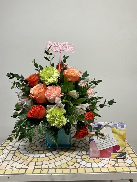 A 5 Star Customer Reviewed Flower Arrangement Designed by Salvy the Florist in Lynn, MA A 5 Star Customer Reviewed Flower Arrangement Designed by Salvy the Florist in Lynn, MA