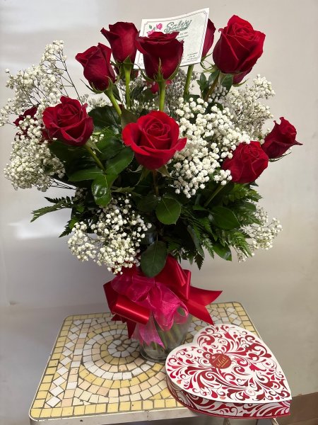 A 5 Star Customer Reviewed Flower Arrangement Designed by Salvy the Florist in Lynn, MA